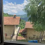 La Collina Degli Scoiattoli Bed & Breakfast