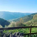 La Collina Degli Scoiattoli Bed & Breakfast 3*