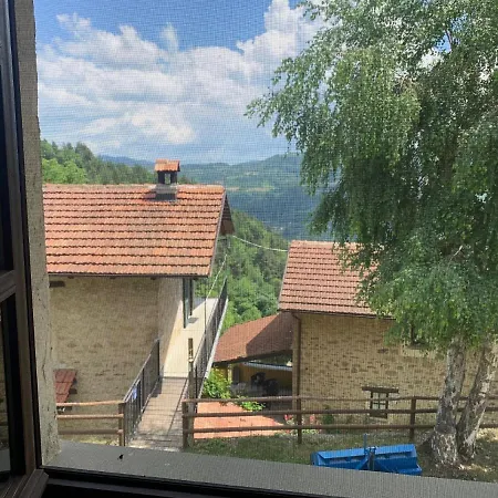 La Collina Degli Scoiattoli Bed & Breakfast