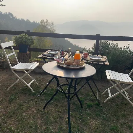 Bed & Breakfast La Collina Degli Scoiattoli 3*
