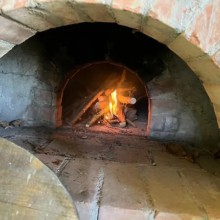 La Collina Degli Scoiattoli Couette-café Cravanzana